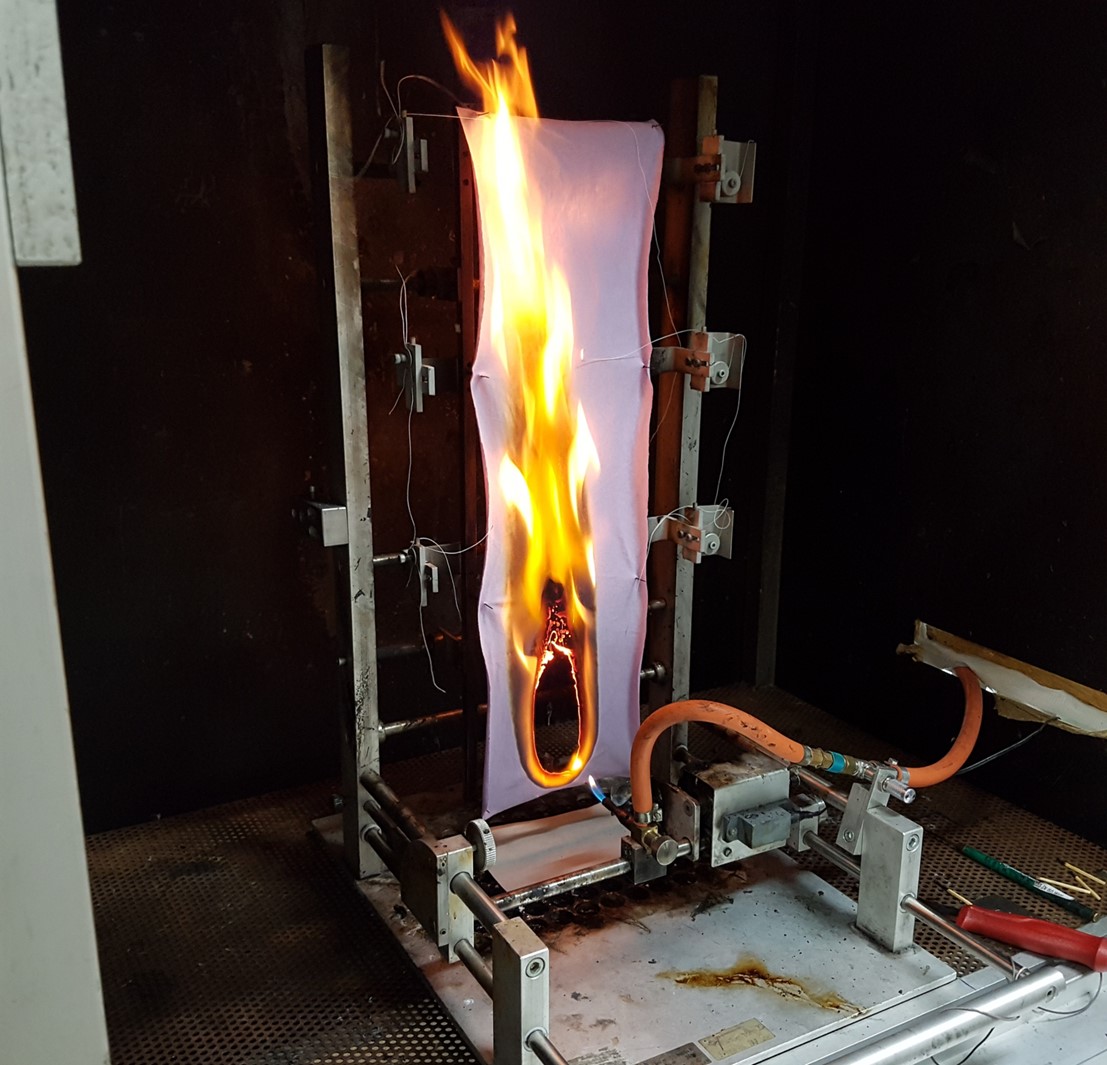 ISO 6941:2003 纺织品-燃烧-垂直方向火焰传播测试