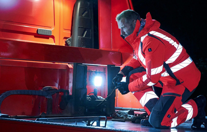 EN ISO 20471高能见度服饰.试验方法和要求