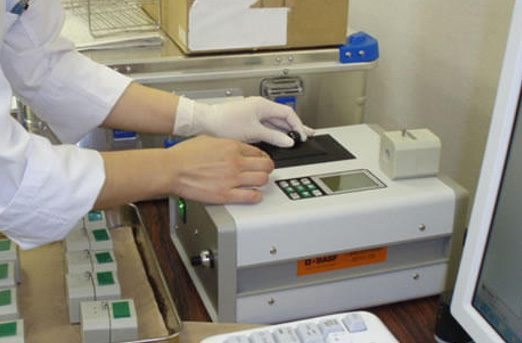 化妆品牛角膜浑浊度和渗透性试验方法